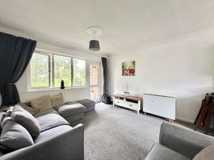 Lounge- click for photo gallery